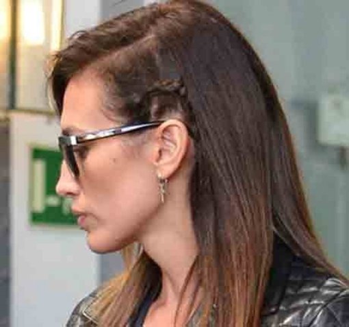 Trenza de raíz ladeada, Nieves Alvarez