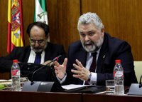 La Fiscalía Superior insta a esperar el informe policial sobre la supuesta financiación ilegal del PP