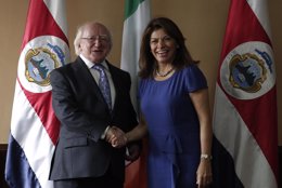 El presidente de Irlanda, Michael Higgins y la de Costa Rica, Laura Chinchilla.