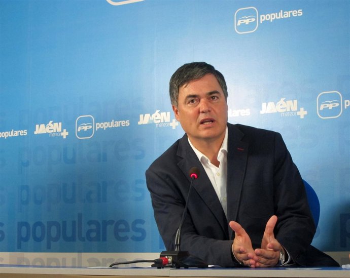 Carlos Rojas en la rueda de prensa sobre los presupuestos de la Junta.