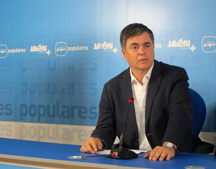 Carlos Rojas, en la rueda de prensa.