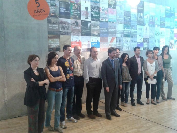 Alonso, con los trabajadores de TEA