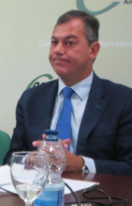 El secretario general del PP-A, José Luis Sanz, hoy en la sede de CSI-F