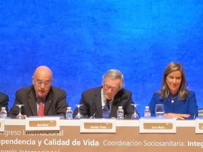 El conseller B.Ruiz, el alcalde X.Trias y la ministra A.Mato