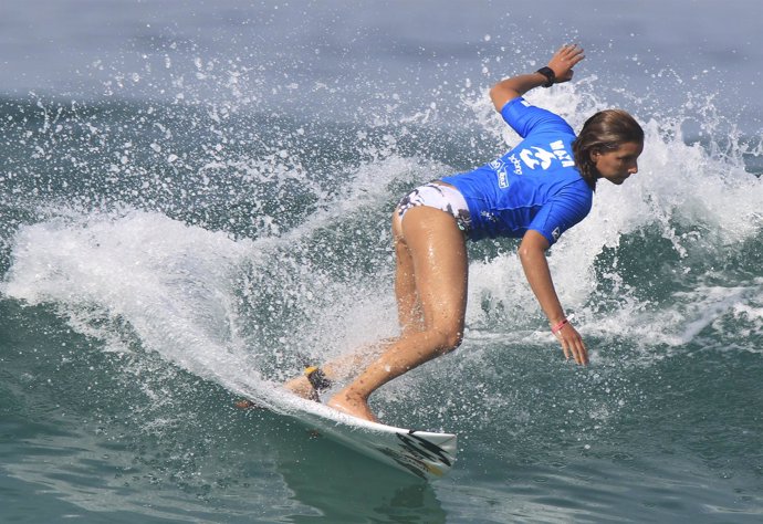 La surfista brasileña Maya Gabeira (2011).