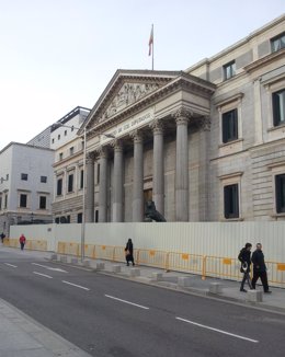 El Congreso, Vallado Por Las Obras