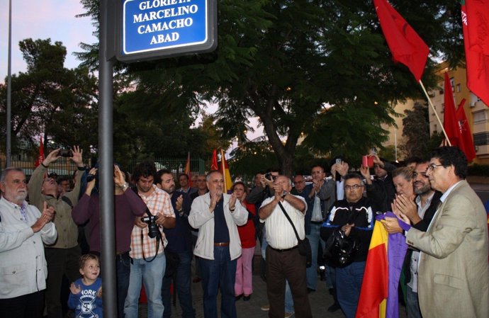 Acto de IU por la inauguración de la glorieta de Marcelino Camacho en Sevilla