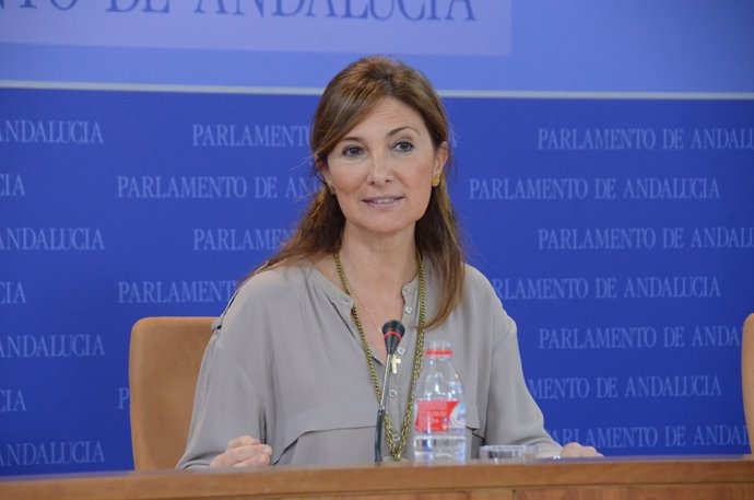 La vicesecretaria del PP-A Alicia Martínez hoy en rueda de prensa