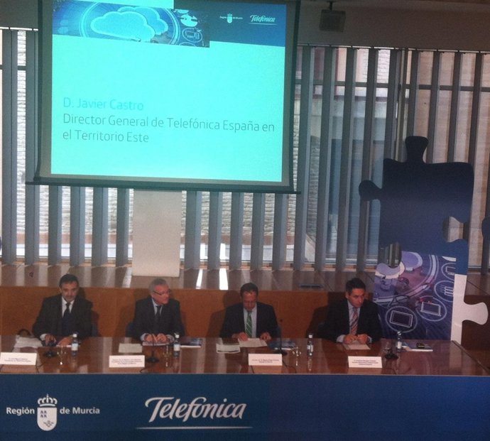 Presentación del informe 'La Sociedad de la Información en España'