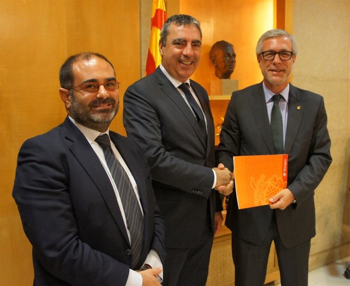 X.Tarrés (Activación Económica), A.Abelló (Cámara) yJ.F.Ballesteros (alcade Tgn)