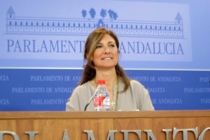 La vicesecretaria de Territorio del PP-A, Alicia Martínez, hoy en el Parlamento
