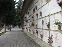 Los cementerios municipales de Logroño registraron en el último año 471 inhumaciones de cadáveres y 905 incineraciones