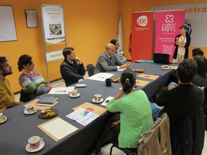 Desayuno de trabajo organizado por la Asociación de Jóvenes Empresarios