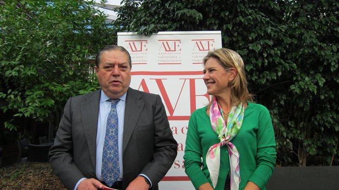 Reunión de Boluda y Sánchez de León