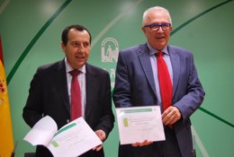 José Luis Ruiz Espejo y José Sánchez Maldonado presentan los presupues junta2014