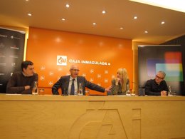 Pérez, Abad, Calavia y Gurpegui en la presentación de 'ProyectAragón'