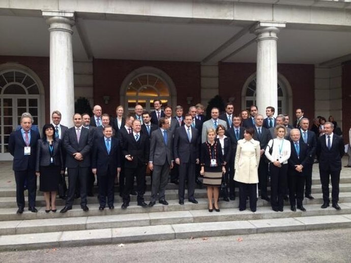 Rajoy con los portavoces del Club 28