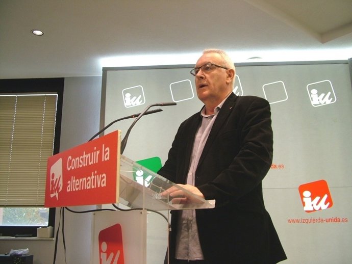 El coordinador federal de IU, Cayo Lara