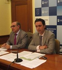 El Ayuntamiento, abierto al "diálogo" con los empleados de Limasa, pero les pide que piensen en los malagueños