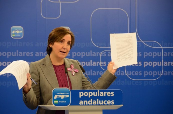 Ana Corredera hoy en rueda de prensa en la sede del PP-A