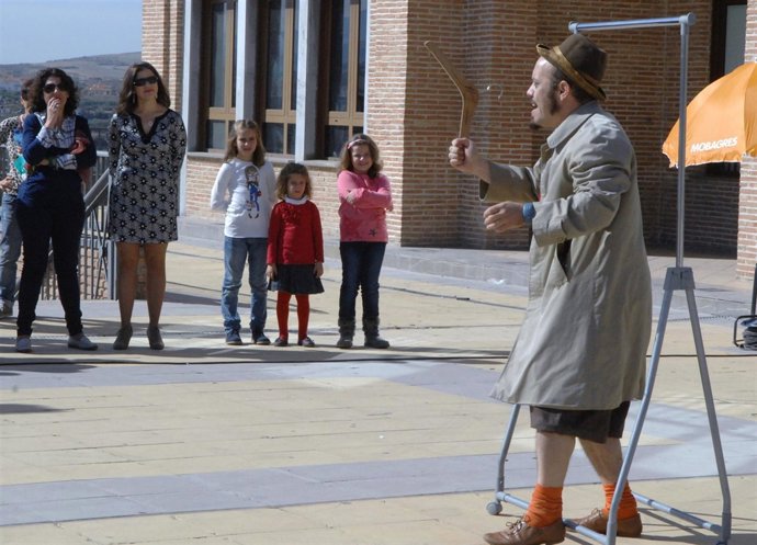 Teatro callejero en Alhendín