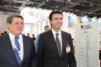 Canarias acumula el 57,7% de las reservas turísticas en España para este invierno, según Soria