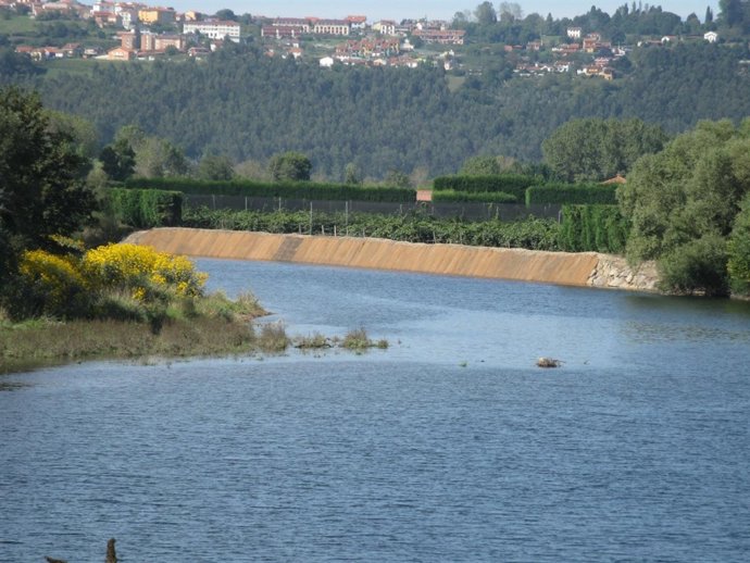 Escollera río Nalón