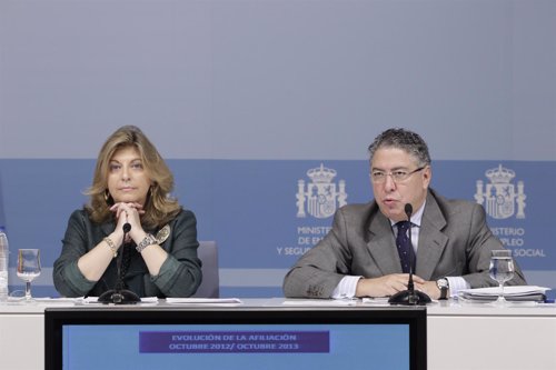 Engracia Hidalgo y Tomás Burgos presentan los datos del paro