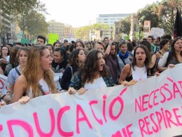 Manifestación contra la Lomce y los recortes en Barcelona 24O ley Wert