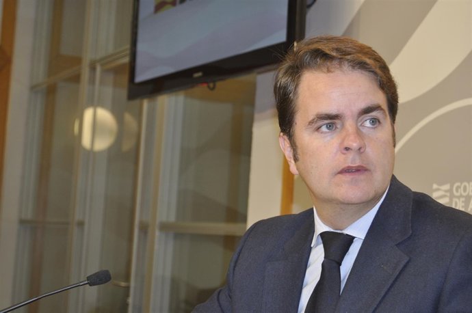 El portavoz del Gobierno de Aragón, Roberto Bermúdez de Castro. 