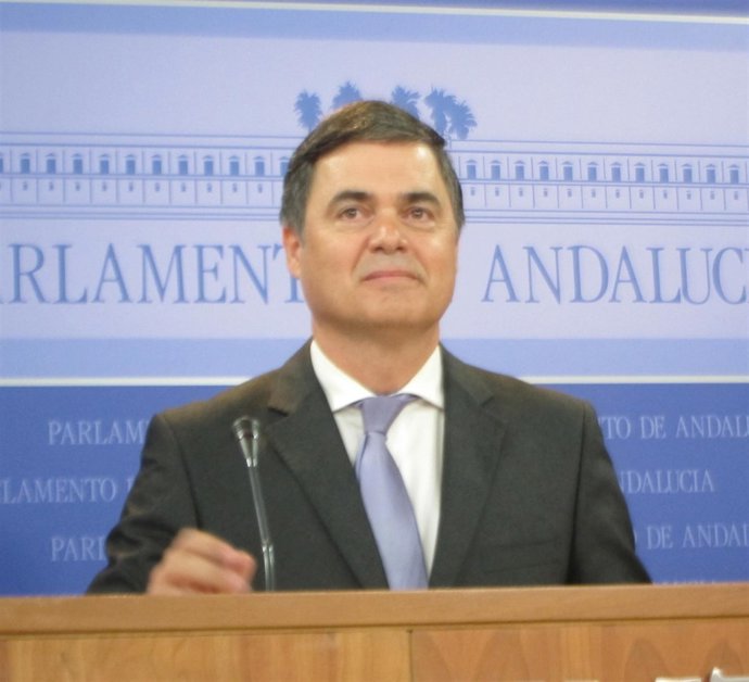 Carlos Rojas hoy en el Parlamento