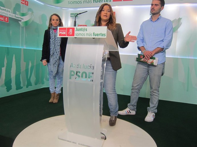 La secretaria de Política Institucional del PSOE, Verónica Pérez
