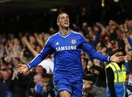 Fernando Torres y Soldado le dan la victoria a Chelsea y Tottenham