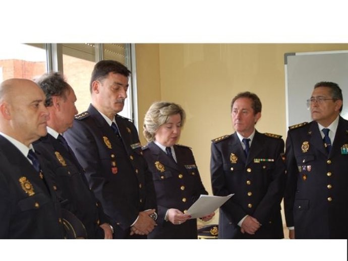 Pablo Antonio Peira, tercero por la izquierda, ex comisario de Policía Nacional