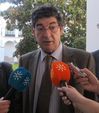 Valderas contrapone la apuesta de la Junta por la RTVA a la decisión "dictatorial" de Fabra