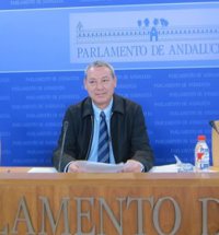 PSOE-A: Si Wert tuviera "dos dedos de decencia" se habría marchado