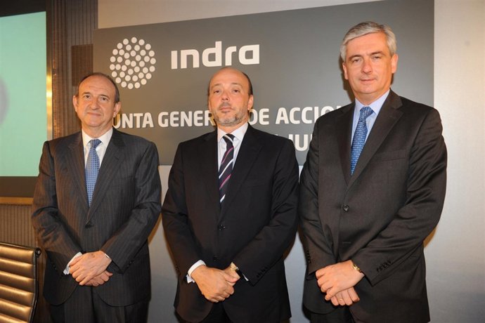 El Vicepresidente, El Presidente Y El Consejero Delegado De Indra