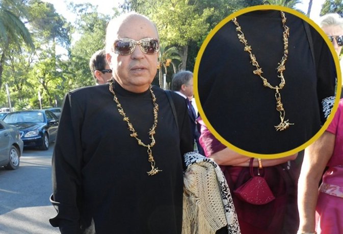 Curiosa historia del collar de Rappel