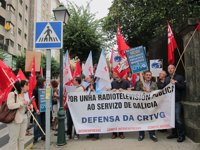 Los trabajadores de los medios públicos gallegos consideran el cierre un "atentado" contra la resolución judicial