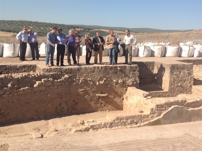 Representantes políticos y responsables de Forum MMX informan del balance de2013