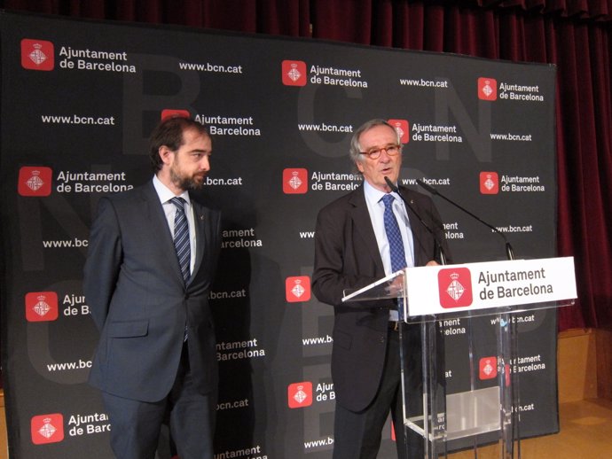 El edil de Enseñanza, Gerard Ardanuy, y el alcalde de Barcelona, Xavier Trias