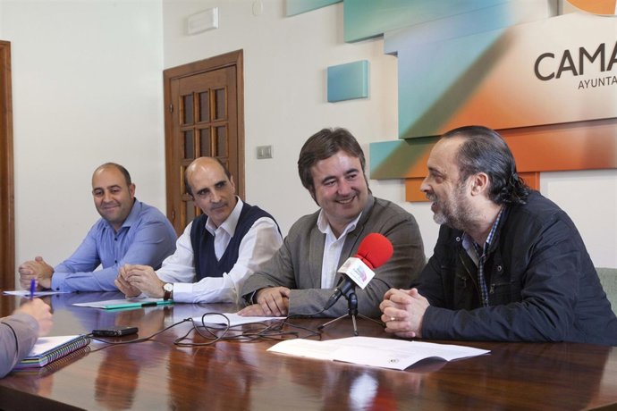 Presentación iniciativa solidaria Club Natación Camargo