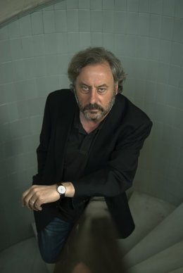 El escritor Julio Llamazares