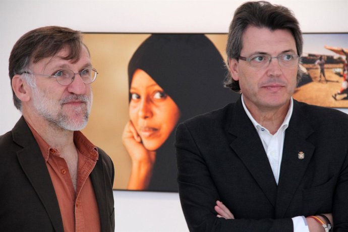 La exposición 'Testigos del olvido' recoge el rostro de ocho catástrofes 