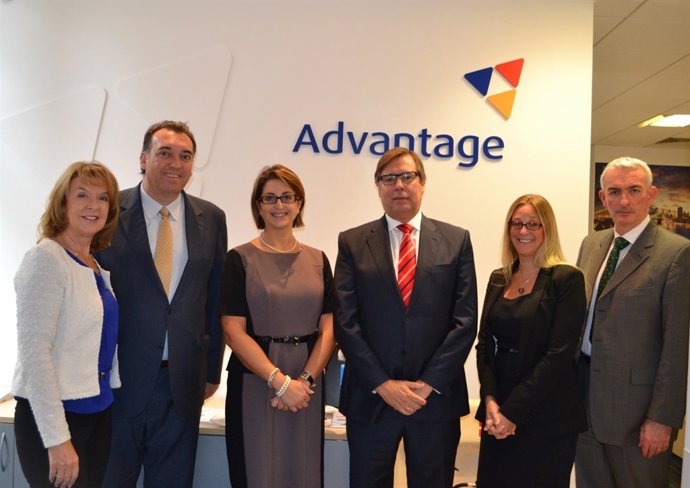 Bernal y escribano junto a representantes advantage en londres