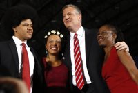 De Blasio se reúne durante más de una hora con Bloomberg