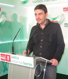 Mario Jiménez, este lunes en rueda de prensa