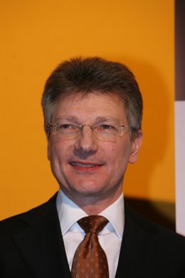Elmar Degenhart 