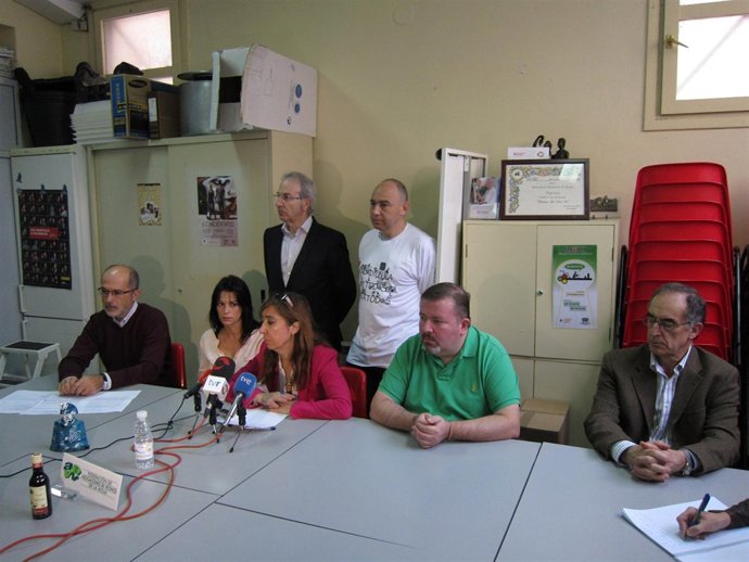 Miembros de la Plataforma, en la rueda de prensa