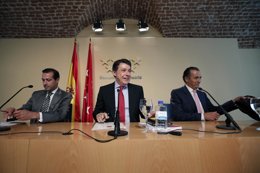 Ignacio González, Salvador Victoria y Enrique Ossorio